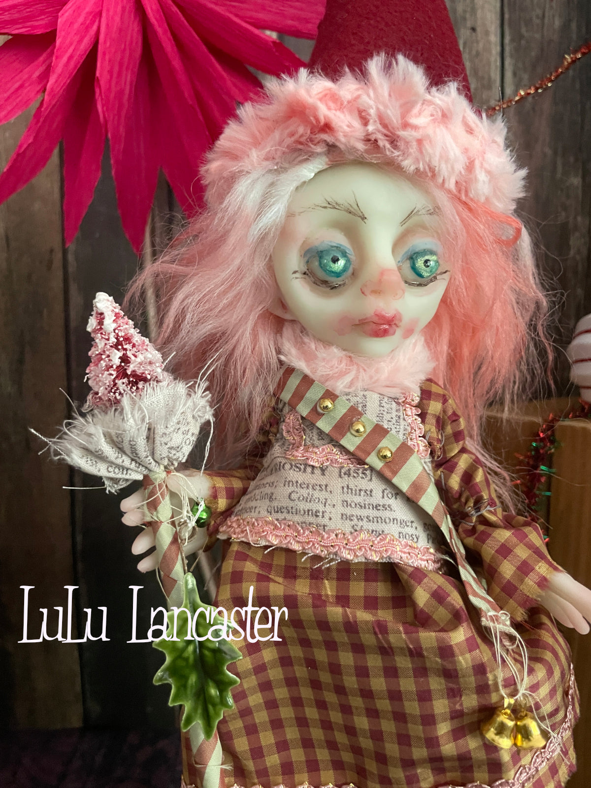 Maly Mini hanging Christmas Elf Original LuLu Lancaster Art Doll