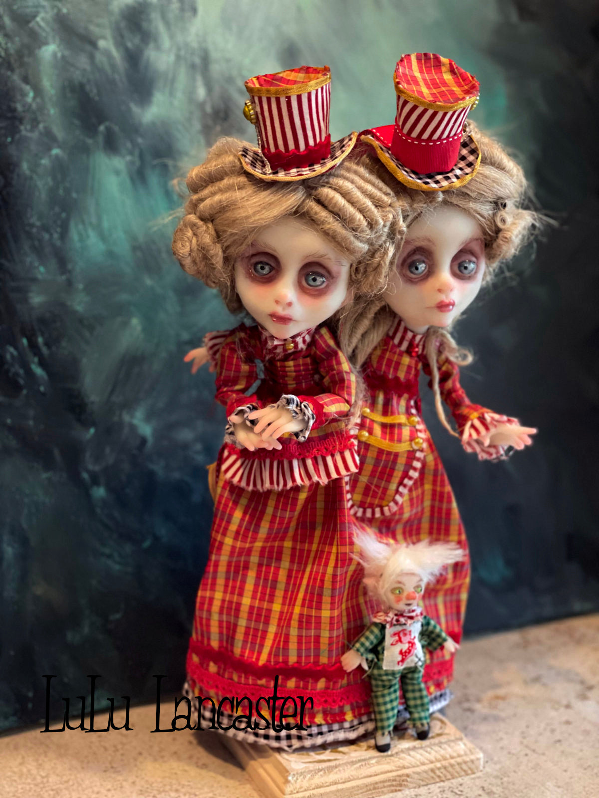 BelleStarre Conjoined Twins Holiday Original LuLu Lancaster Art Dolls
