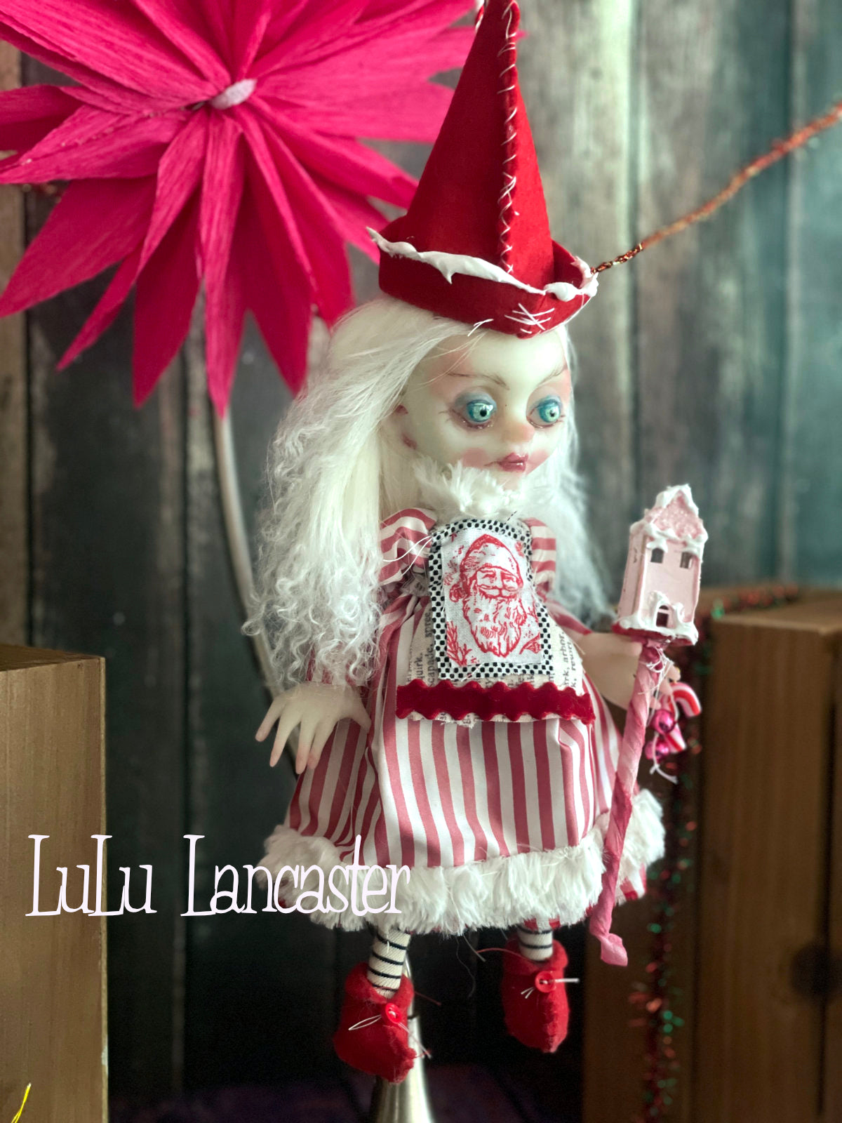 Liten Mini hanging Christmas Elf Original LuLu Lancaster Art Doll