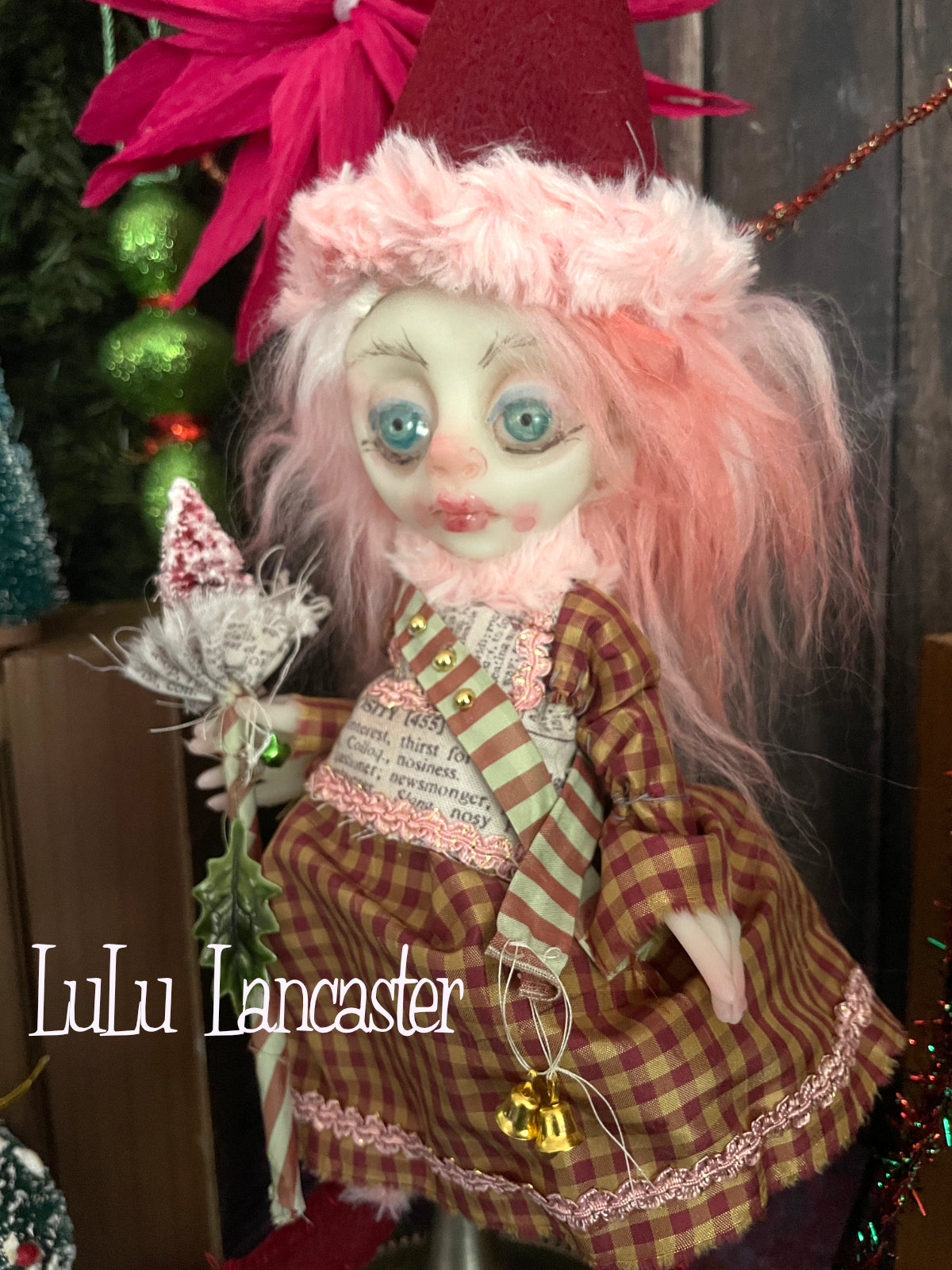 Maly Mini hanging Christmas Elf Original LuLu Lancaster Art Doll