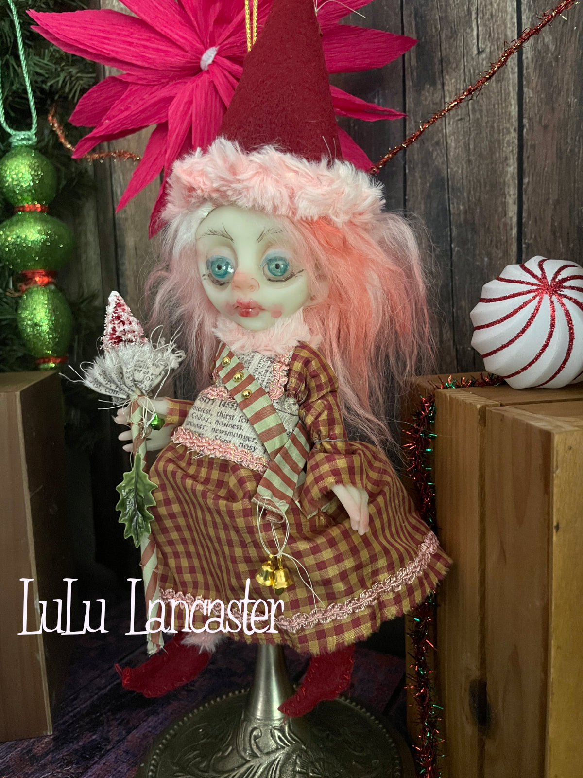 Maly Mini hanging Christmas Elf Original LuLu Lancaster Art Doll