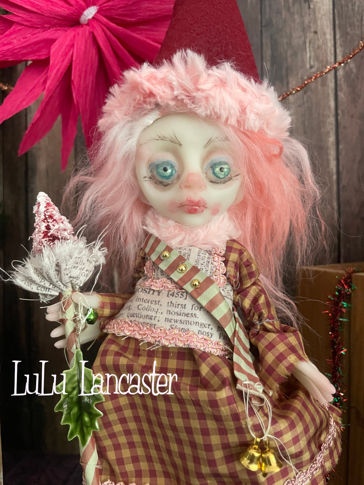 Maly Mini hanging Christmas Elf Original LuLu Lancaster Art Doll